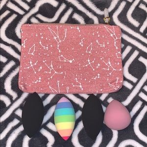 MAKEUP BAG + 4 beauty blenders